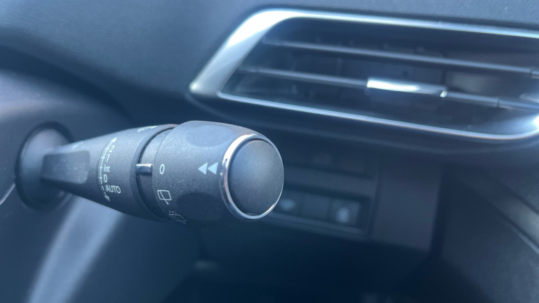 Peugeot 3008 1.5 BlueHDi GT Line Premium 5dr Diesel Estate